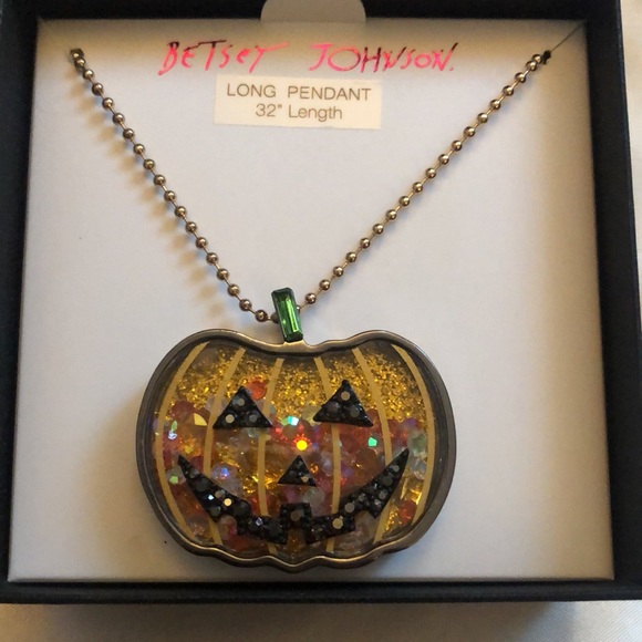 Betsey Johnson Gold Tone 3D Acrylic Pumpkin Pendant Necklace NIB - Picture 5 of 13